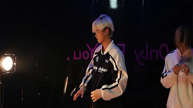 sweetboys666: онлайн-секс-чат