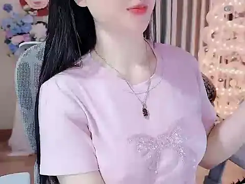 Aelyn_Rae Show Webcam