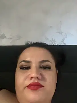 Xannyzzzz Chat XXX in diretta