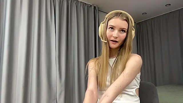 MelissaEvenns' Live XXX Chat