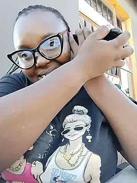 CHERRYYUMMY 即時 XXX 聊天