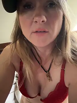 alluringpixie 现场XXX聊天