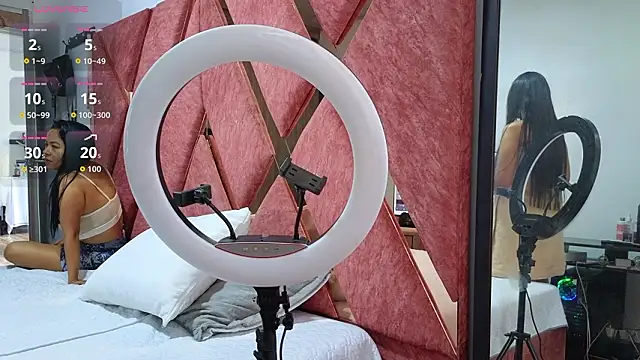 دردشة Emma_Revees الجنسية المباشرة