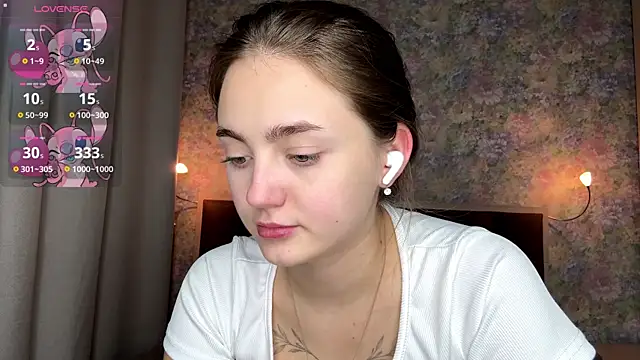 Chat +18 de LoraDavi ao vivo