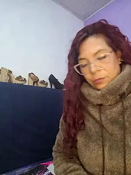 Scarlet_curly8a Show in webcam