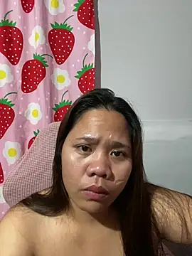 _UrSingleMamiBella_: онлайн-секс-чат