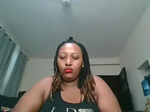 FREAKYBBW_001のライブXXXチャット