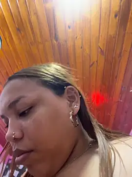 horny_babyss 网络视讯表演