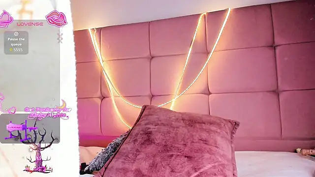 ZoeBruneet Chat XXX in diretta