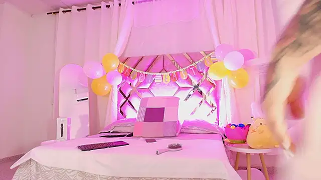 KathiaJenner Live XXX-Chat