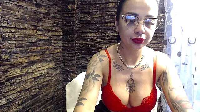 Czat XXX na żywo – BrianaBloom