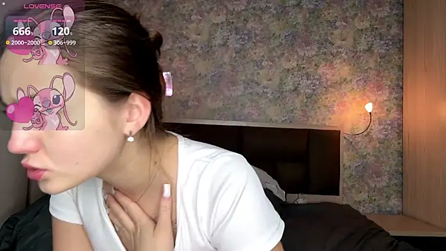 LoraDavin Live XXX chat