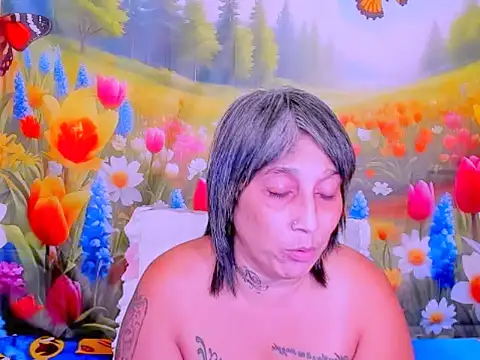 Chat +18 de indianroxy ao vivo