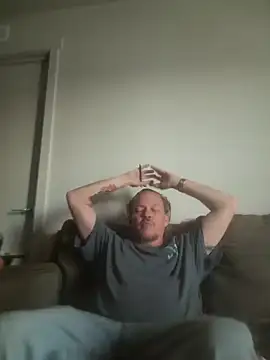 yourMasterisBored Webcamshow