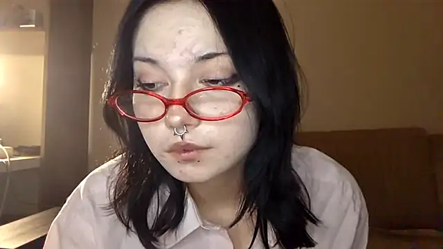 Goth_cute: онлайн-секс-чат