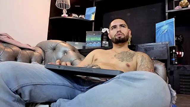 matteosantos লাইভ XXX চ্যাট