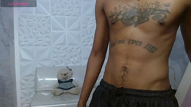 Show modela ManSant na web-kameri