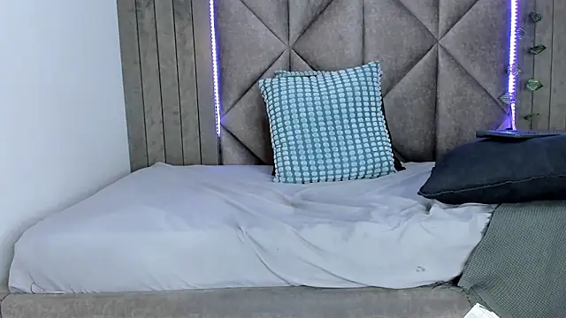 AnnieRouse__のライブXXXチャット