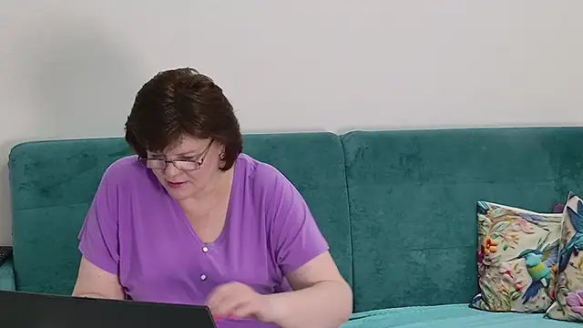 Sandra_Sunrise Adlı Modelin Canlı XXX Sohbeti