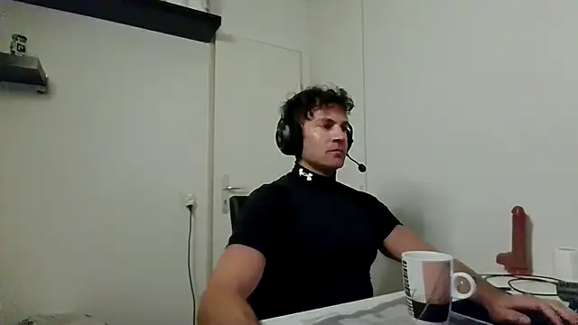 alpha-hunk Webcam-Show