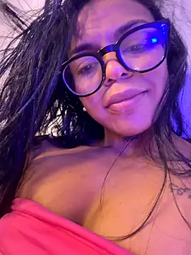 Charly_ élő XXX-chatje