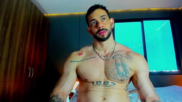 XXX chat uživo modela massimo_visconti