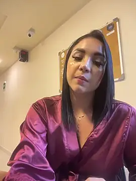 Онлайн чат XXX Farah_Stone