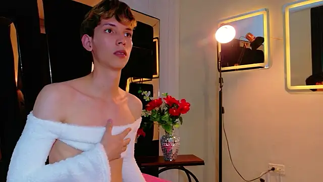 Stefany_PiInk élő XXX-chatje