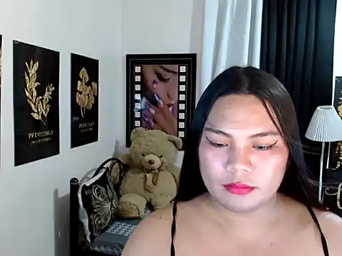 โชว์เว็บแคมของ TSbrianaHugeCock