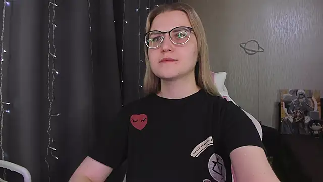 MissBrightShine élő XXX-chatje