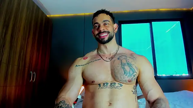 massimo_visconti: διαδικτυακό σόου στην κάμερα