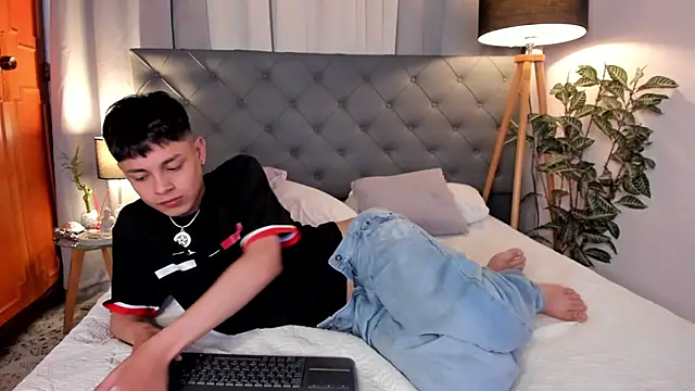 Andy_Belier23 现场XXX聊天