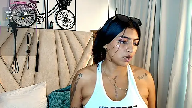 Chat +18 de KimberlyFox_t ao vivo