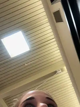 lolabunny9's Webcam Show