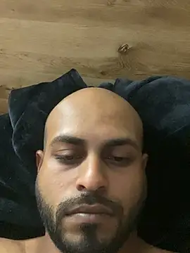 islandvybee55 Chat XXX in diretta