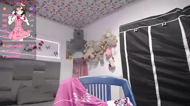 XXX chat uživo modela Sharloth_milf