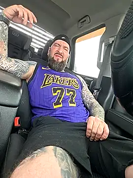 Czat XXX na żywo – Beardedtattood