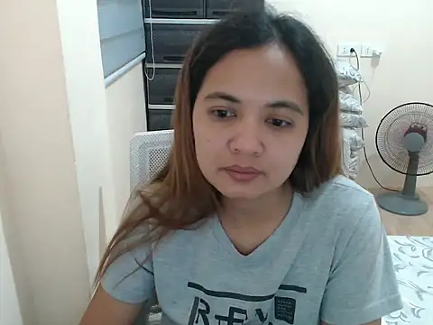 xTheLastVIRGINx's Live XXX Chat