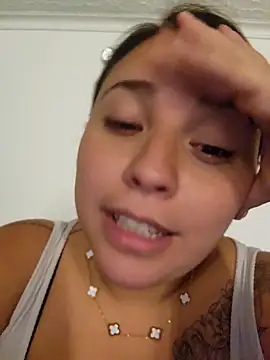 แชท XXX สดของ LizzRouse