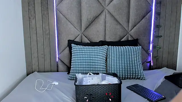 AnnieRouse__ Obrolan Langsung XXX