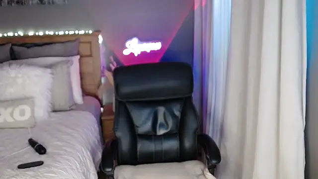 LenaxoxのライブXXXチャット