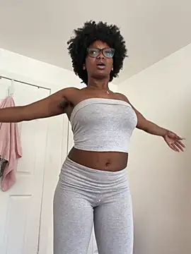 mochamimi Show in webcam