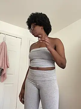 Онлайн чат XXX mochamimi