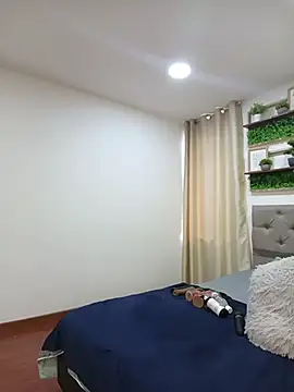 sasi_luna élő XXX-chatje