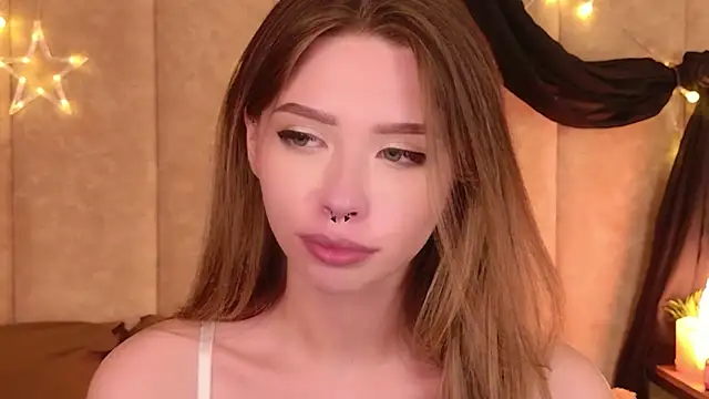 Sierra_Fane Chat XXX in diretta