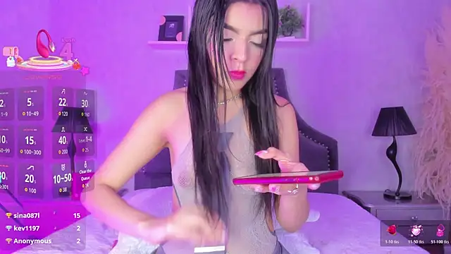 KarelyMitchel Adlı Modelin Canlı XXX Sohbeti