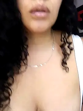 Samycutex Adlı Modelin Canlı XXX Sohbeti