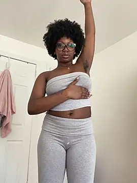 mochamimi 即時 XXX 聊天