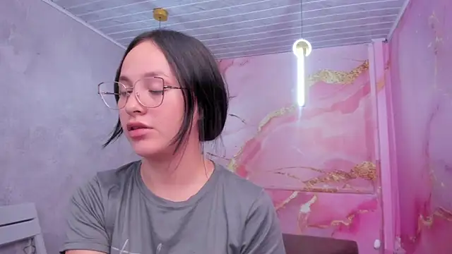 sofi__18_'s Live XXX Chat