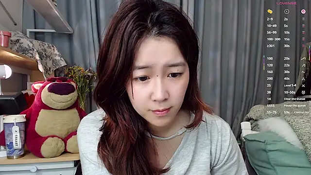 Czat XXX na żywo – XueLi1902